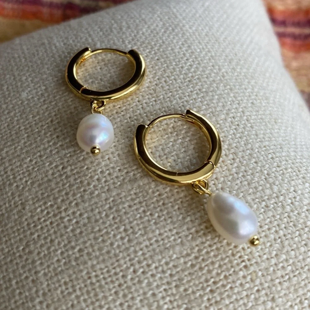 Gold Hoop Earrings with White Pearl Drops - Women Jewelry - Picture 1 of 2